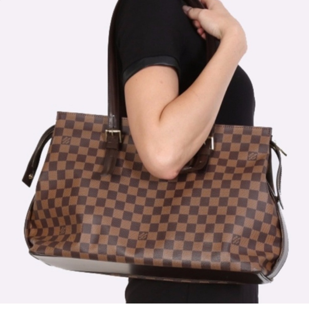 Authentic Louis Vuitton Chelsea Bag